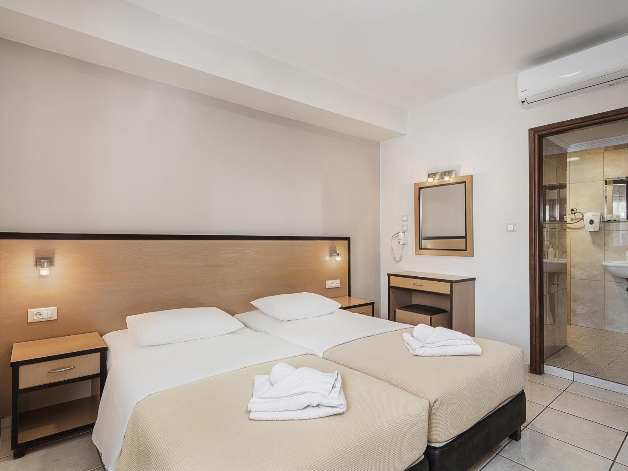 Theofilos City Hotel Chania  Exterior photo