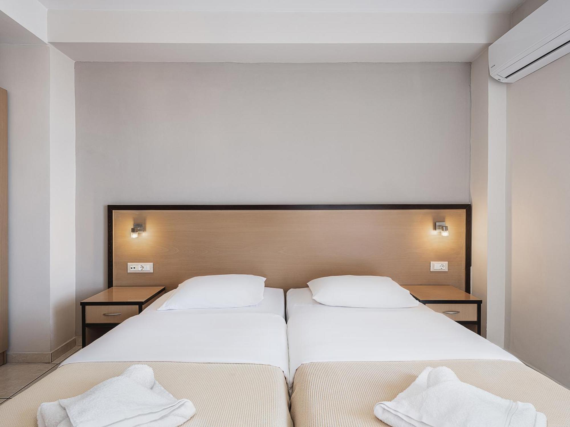 Theofilos City Hotel Chania  Exterior photo